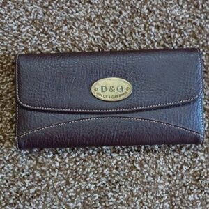 🔹️Dolce & Gabbana Wallet**